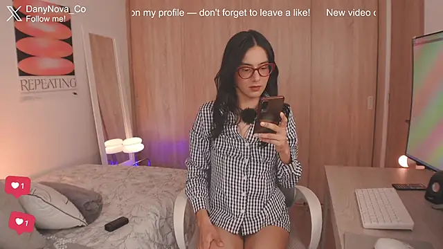 Snapshot of DanyNova_Co chatting on 29, 6, 2026 DanyNova Co online show from 29, 6, 2026