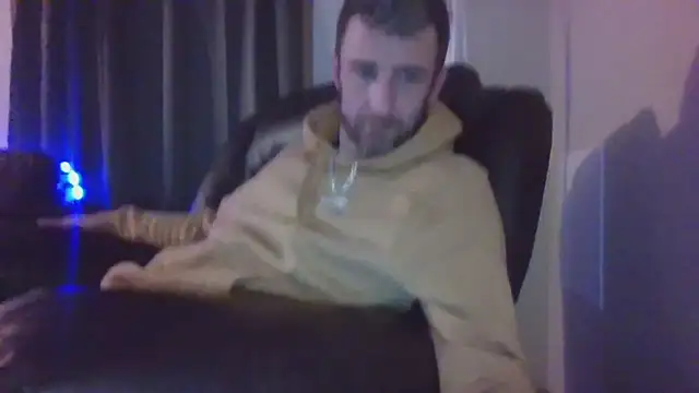 HungStud4You online show from 18, 2, 2025