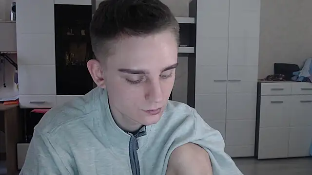 angryzan online show from 30, 1, 2025