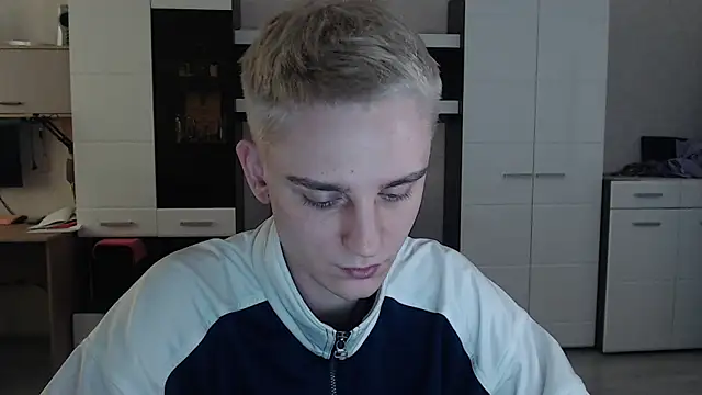 angryzan online show from 19, 2, 2025