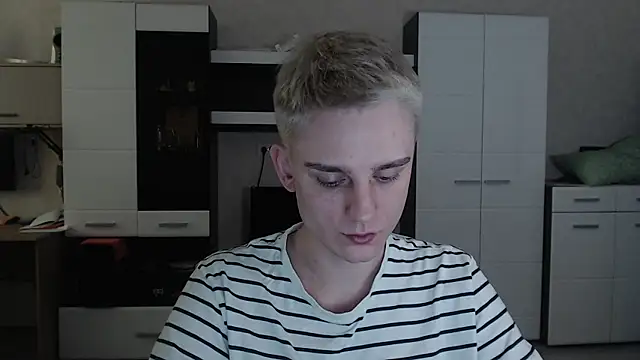 angryzan online show from 20, 2, 2025