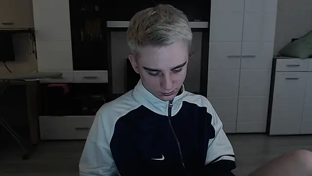 angryzan online show from 3, 3, 2025