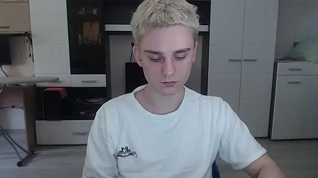 angryzan online show from 6, 3, 2025