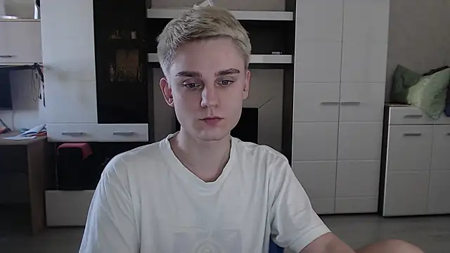 angryzan online show from 10, 3, 2025