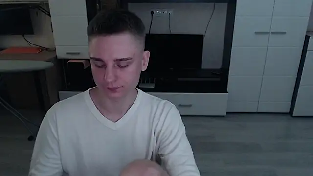 angryzan online show from 30, 9, 2025