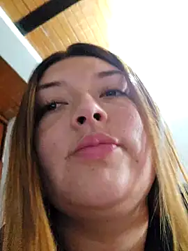 Snapshot of Sofia_Queen17 chatting on 16, 2, 2025 Sofia Queen17 online show from 16, 2, 2025