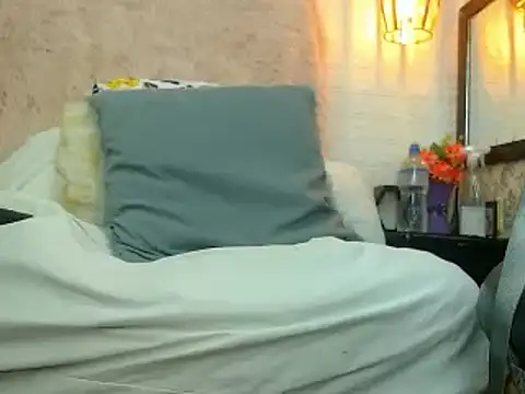 hairy pussywet online show from 3, 2, 2025