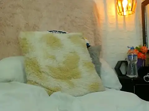 hairy pussywet online show from 4, 2, 2025