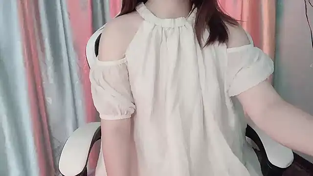 Snapshot of _Ely_ chatting on 9, 3, 2025 Ely online show from 9, 3, 2025