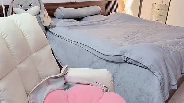 Snapshot of _Ely_ chatting on 6, 1, 2026 Ely online show from 6, 1, 2026