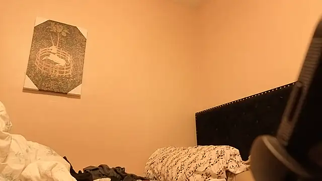 Snapshot of hailzeffn chatting on 6, 11, 2025 hailzeffn online show from 6, 11, 2025