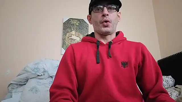 Snapshot of hailzeffn chatting on 15, 11, 2025 hailzeffn online show from 15, 11, 2025