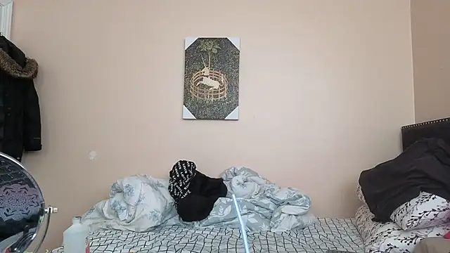 Snapshot of hailzeffn chatting on 16, 12, 2025 hailzeffn online show from 16, 12, 2025