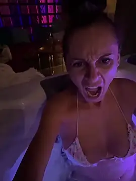 therealbeverlycious online show from 24, 10, 2025