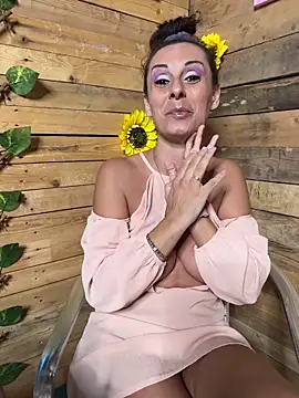 therealbeverlycious online show from 5, 2, 2026