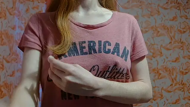 strawberrysmoothie online show from 2, 12, 2024