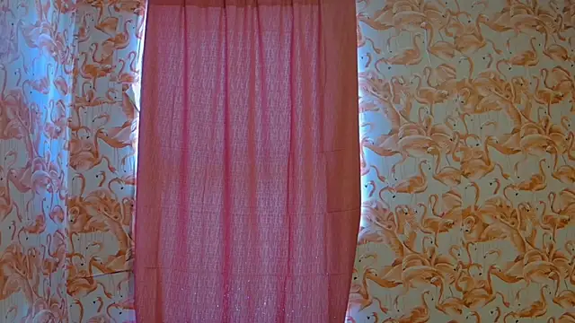 strawberrysmoothie online show from 27, 2, 2025