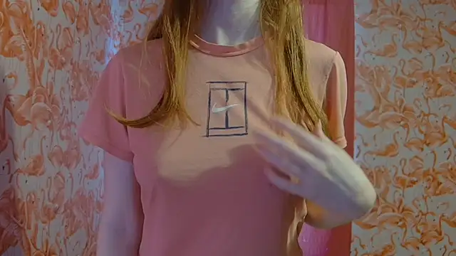 strawberrysmoothie online show from 18, 3, 2025