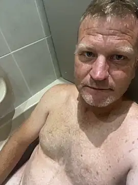 Snapshot of sexycouple109 chatting on 17, 1, 2025 sexycouple109 online show from 17, 1, 2025