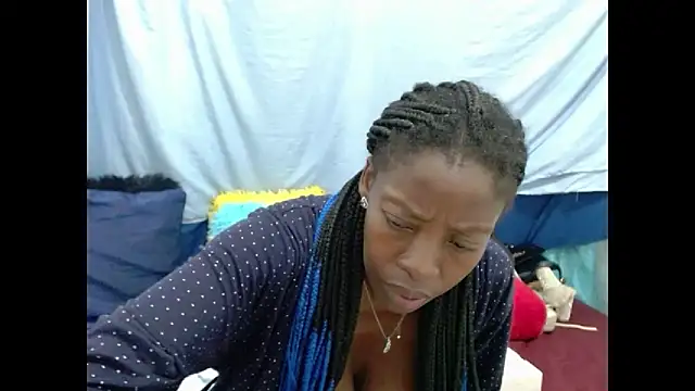 chocolatemix44 online show from 17, 4, 2026