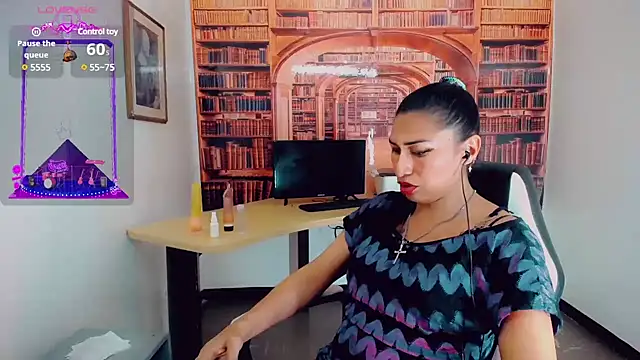 khiara moretti online show from 17, 12, 2024