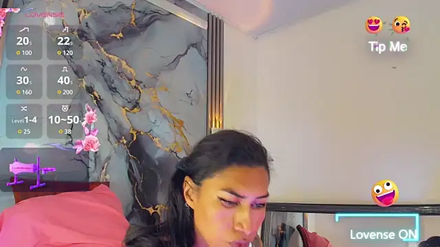 khiara moretti online show from 10, 3, 2026