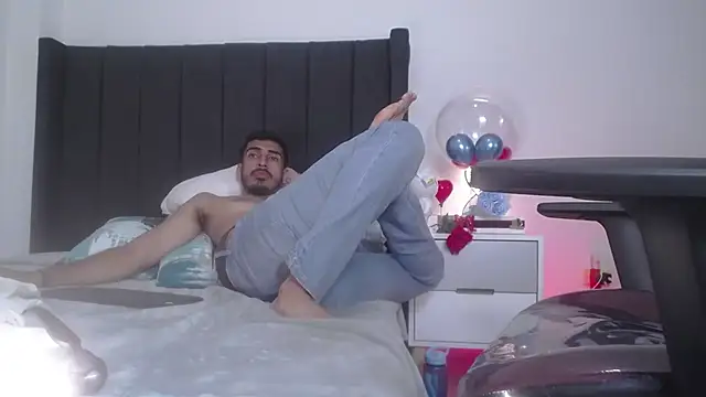 Snapshot of muscle_ares chatting on 11, 3, 2025 muscle ares online show from 11, 3, 2025