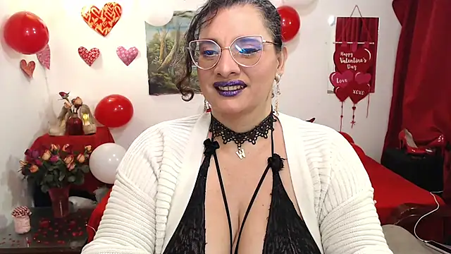 Aleja Gonzales online show from 12, 2, 2025