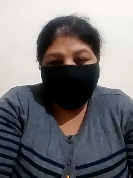 Snapshot of Shoni__ chatting on 4, 12, 2024 Shoni online show from 4, 12, 2024