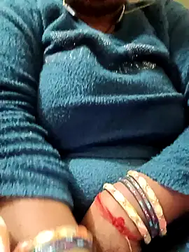 Snapshot of Shoni__ chatting on 17, 12, 2025 Shoni online show from 17, 12, 2025