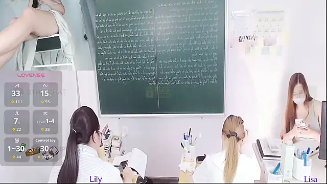 Snapshot of _Math_ chatting on 10, 6, 2026 Math online show from 10, 6, 2026