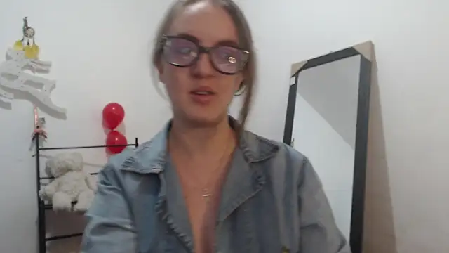 Venus Santana online show from 1, 12, 2024