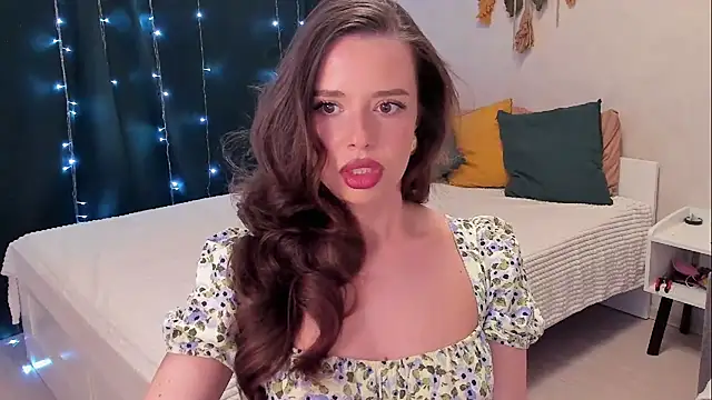 Snapshot of AmeliaBrian chatting on 7, 3, 2025 AmeliaBrian online show from 7, 3, 2025