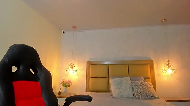 LARSONMIA online show from 15, 10, 2025