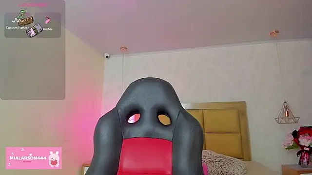 LARSONMIA online show from 26, 2, 2026