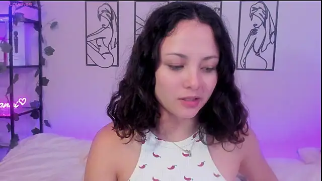 Megan Rodrigo online show from 7, 3, 2025