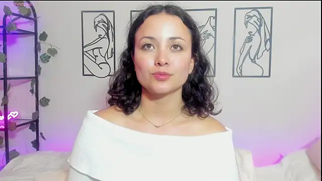 Megan Rodrigo online show from 19, 3, 2025