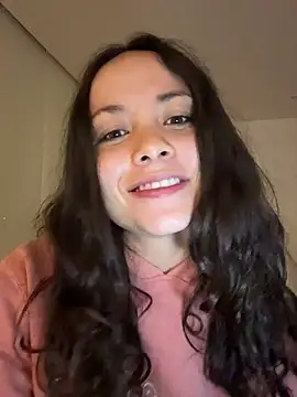Megan Rodrigo online show from 4, 7, 2026