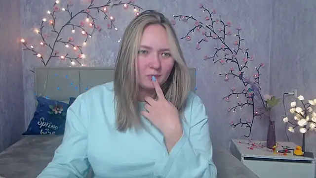 Snapshot of SallyVerda chatting on 30, 4, 2026 SallyVerda online show from 30, 4, 2026