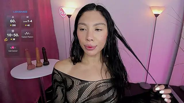 Dayanna tecca online show from 18, 2, 2025