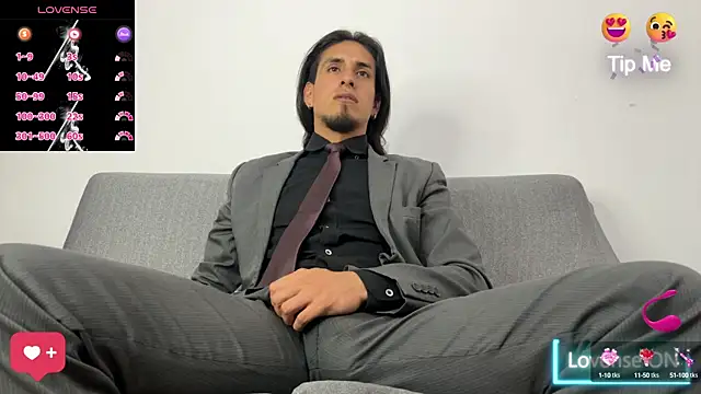 Snapshot of Tom_blunt96 chatting on 27, 9, 2025 Tom blunt96 online show from 27, 9, 2025