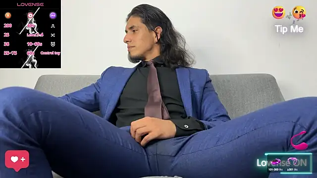 Snapshot of Tom_blunt96 chatting on 4, 10, 2025 Tom blunt96 online show from 4, 10, 2025