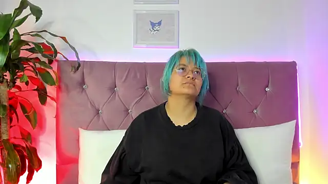 Snapshot of lucky-leah chatting on 22, 2, 2025 lucky-leah online show from 22, 2, 2025