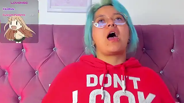 Snapshot of lucky-leah chatting on 9, 3, 2025 lucky-leah online show from 9, 3, 2025