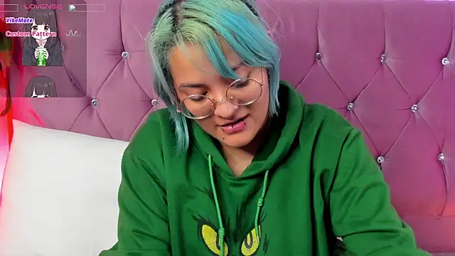 Snapshot of lucky-leah chatting on 16, 3, 2025 lucky-leah online show from 16, 3, 2025