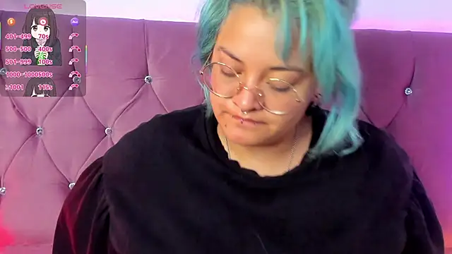 Snapshot of lucky-leah chatting on 18, 3, 2025 lucky-leah online show from 18, 3, 2025