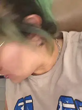 Snapshot of lucky-leah chatting on 9, 10, 2025 lucky-leah online show from 9, 10, 2025