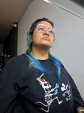 lucky-leah online show from 7, 4, 2026