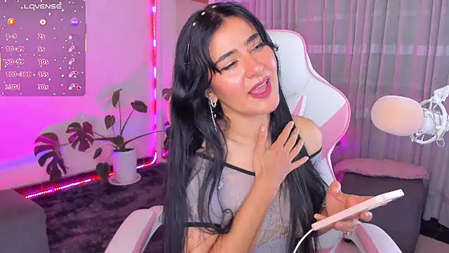 Snapshot of Violetta_kim1 chatting on 10, 3, 2026 Violetta kim1 online show from 10, 3, 2026