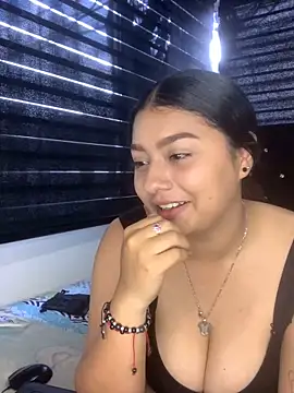 Kittyy Hott  online show from 9, 1, 2025